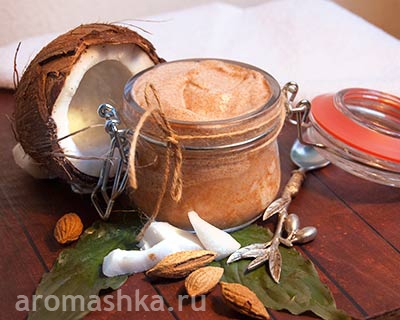 Рецепт домашней косметики Пенящийся скраб для тела КОКОС И МИНДАЛЬ