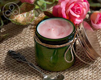 Рецепты домашней косметики: Розовый крем (облегчённая версия)